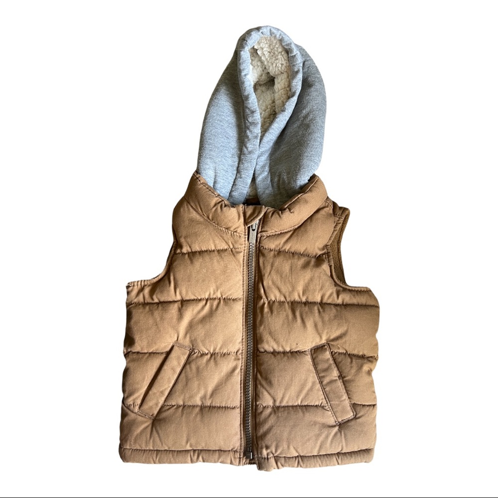 Toddler 18-24 tan puffer vest with hoodie Old Navy